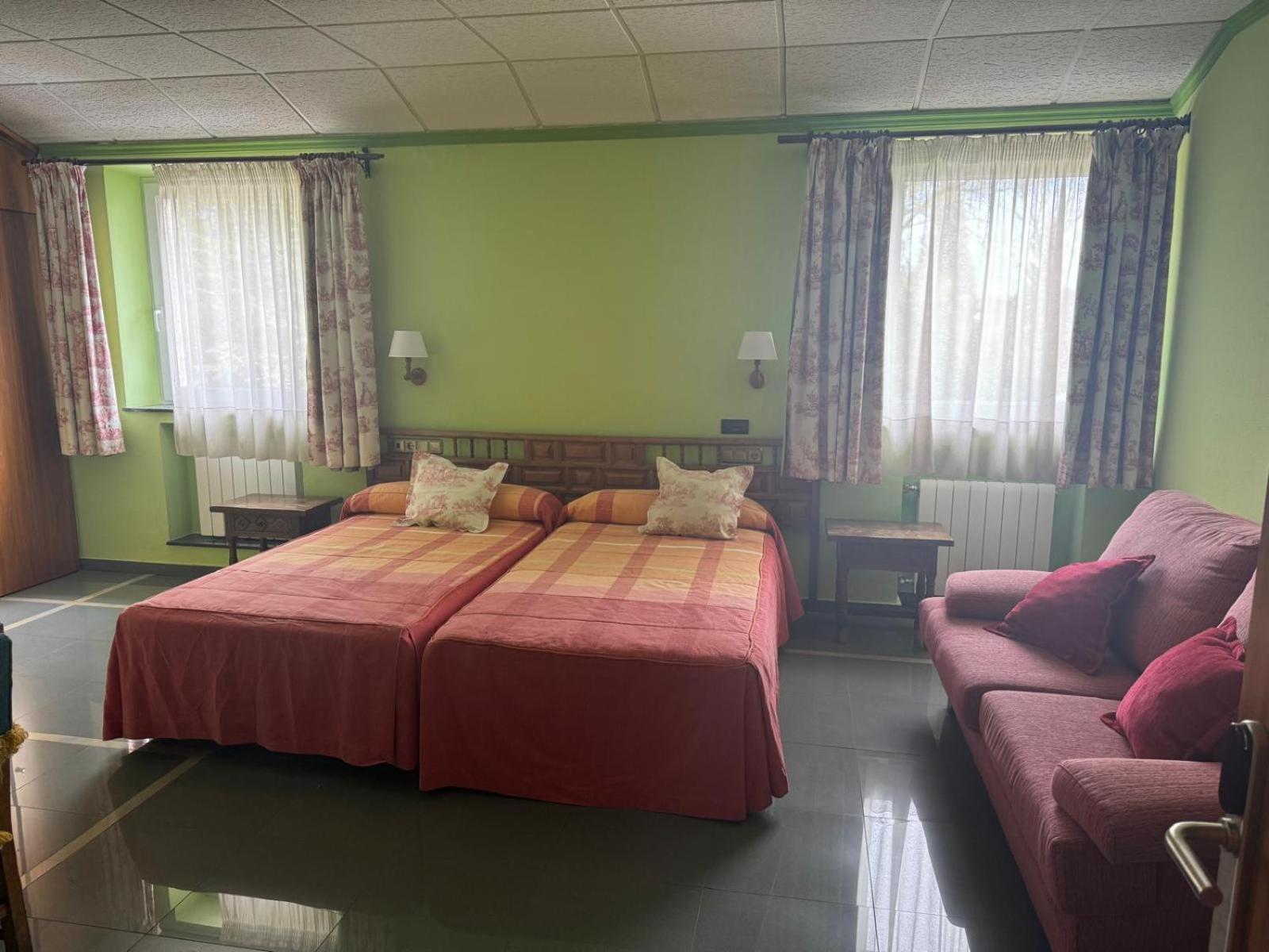 Real Hotel 과르도 외부 사진